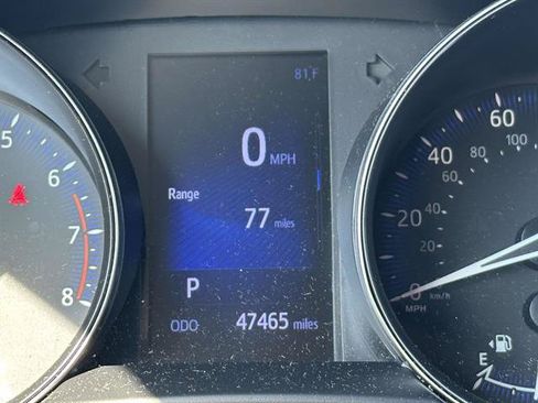 Used 2018 Toyota C-HR XLE FWD image 16