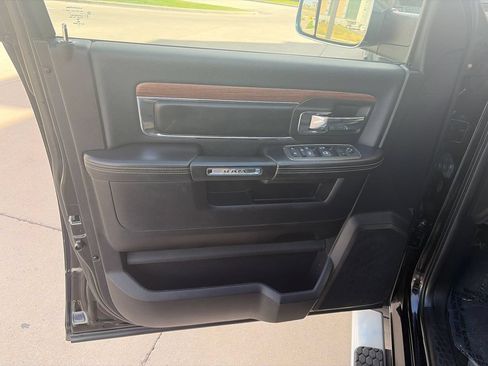 Used 2013 RAM 1500 Laramie w/ Convenience Group AWD/4WD image 9