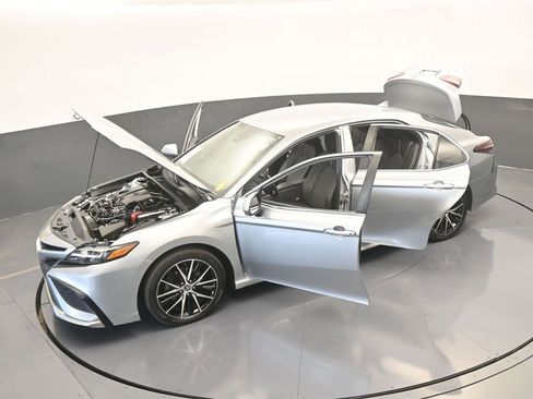 Used 2022 Toyota Camry SE image 61