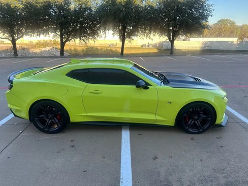 Used 2020 Chevrolet Camaro SS image 7