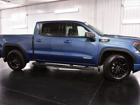 Used 2025 GMC Sierra 1500 Elevation w/ Preferred Package AWD/4WD image 8