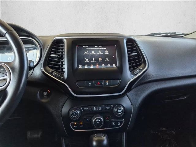 Used 2021 Jeep Cherokee Latitude Lux FWD image 14