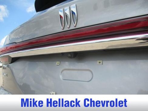 Used 2025 Buick Enclave Preferred FWD image 5