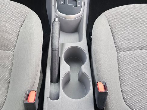 Used 2014 Hyundai Accent GLS image 14