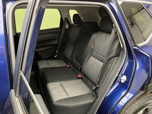 Used 2024 Nissan Rogue SV image 10