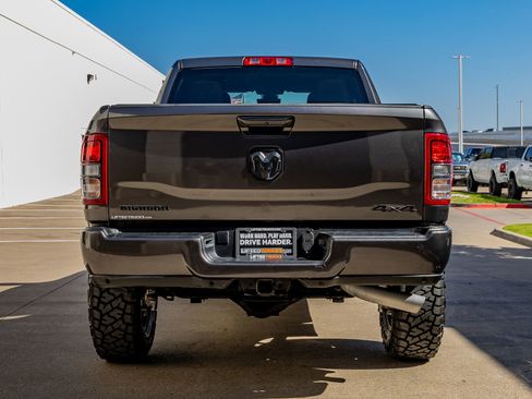 Used 2024 RAM 2500 Big Horn w/ Night Edition image 8