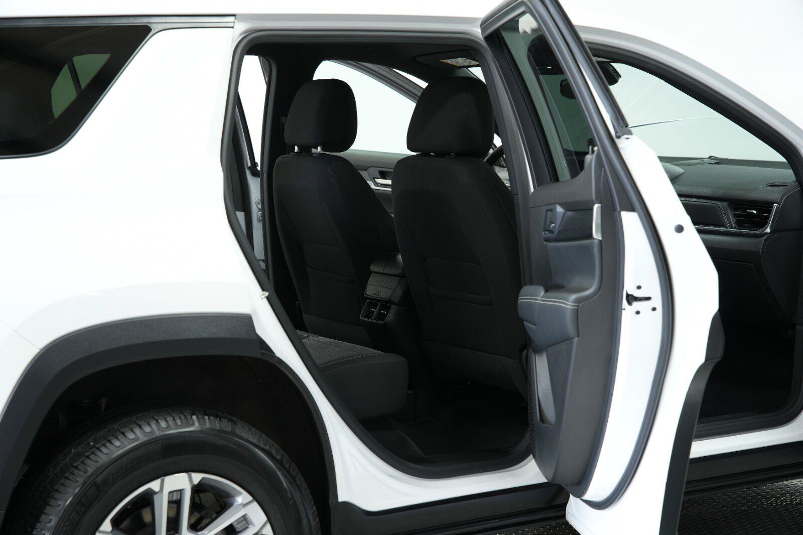 Used 2026 GMC Terrain Elevation AWD/4WD image 12