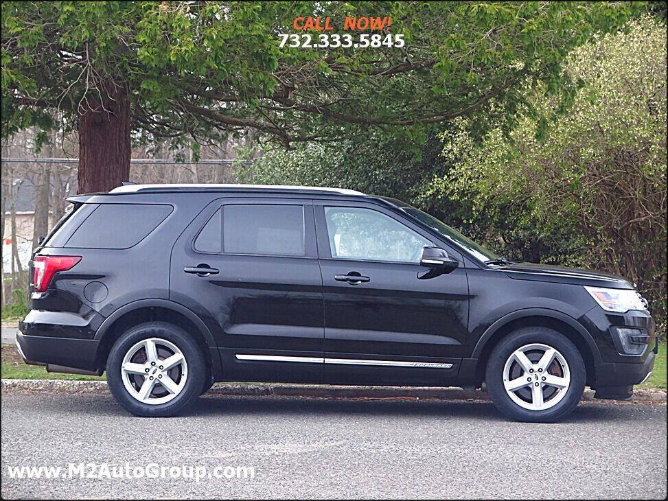 Used 2016 Ford Explorer XLT w/ Equipment Group 202A AWD/4WD image 5