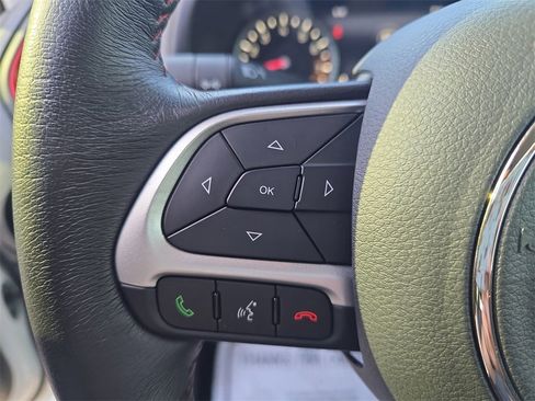 Used 2023 Jeep Renegade Trailhawk w/ Trailhawk Elite Group image 17