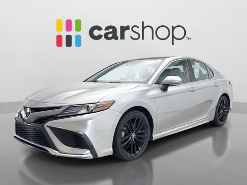 Used 2022 Toyota Camry XSE AWD/4WD image 1