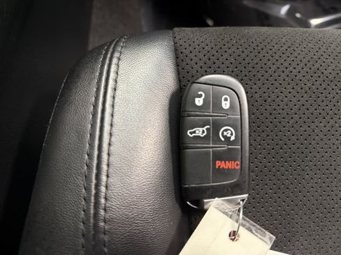 Used 2022 Jeep Grand Cherokee Laredo X image 26