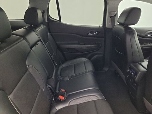 Used 2020 GMC Acadia SLT FWD image 19