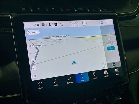 Used 2023 Jeep Grand Cherokee Overland w/ Luxury Tech Group IV image 19