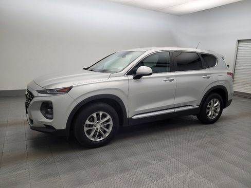 Used 2019 Hyundai Santa Fe SE AWD/4WD image 2