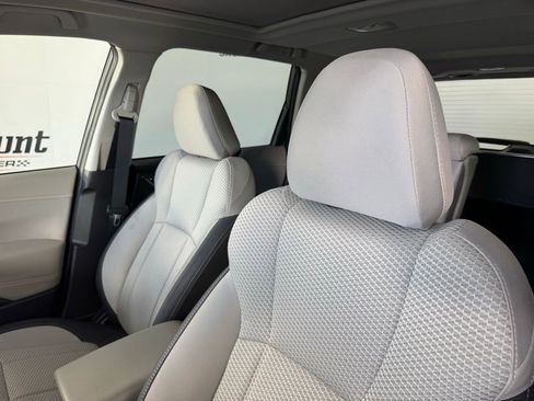 Used 2024 Subaru Forester Premium image 2