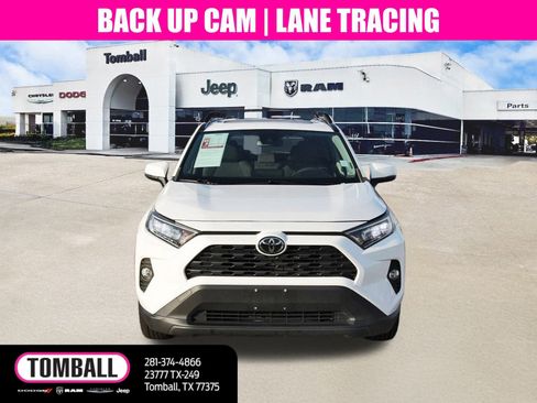Used 2019 Toyota RAV4 XLE image 2