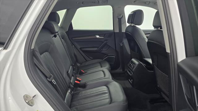 Used 2023 Audi Q5 2.0T Premium Plus w/ Premium Plus Package AWD/4WD image 19