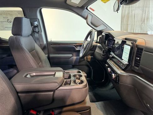 New 2026 GMC Sierra 1500 Elevation image 24