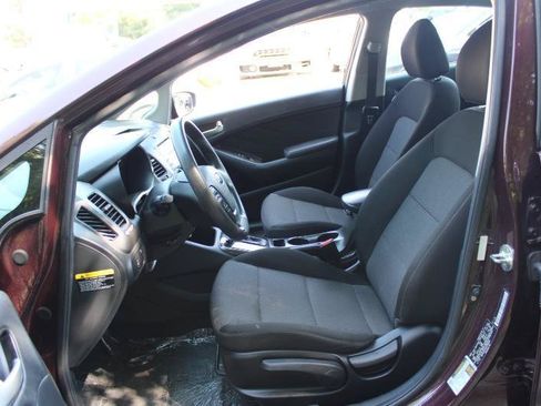 Used 2018 Kia Forte LX FWD image 11