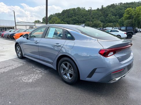 Used 2022 Kia K5 LX FWD image 6