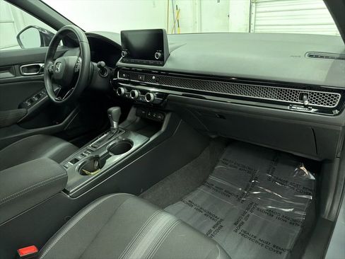 Used 2025 Honda Civic Sport image 27