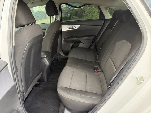 Used 2023 Kia Forte LXS w/ LXS Technology Package FWD image 25