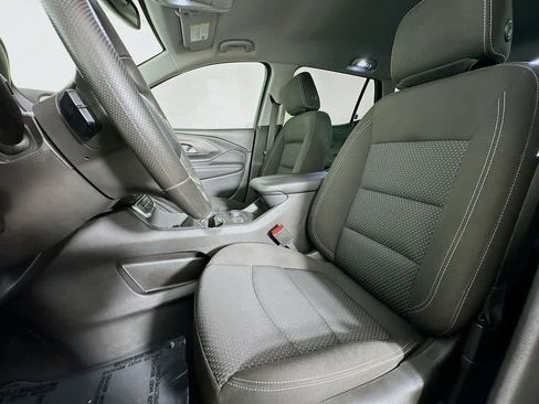 Used 2022 GMC Terrain SLE w/ Driver Convenience Package image 12