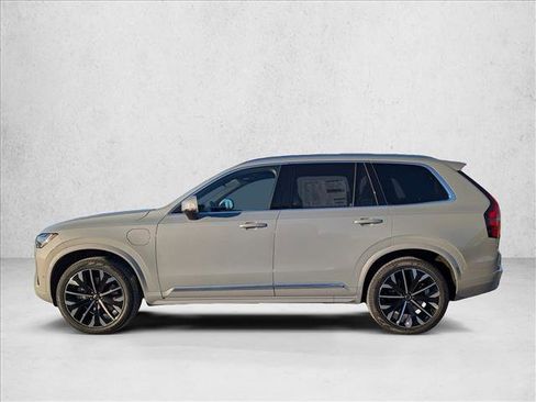 New 2026 Volvo XC90 T8 Plus w/ Protection Package Premier image 10