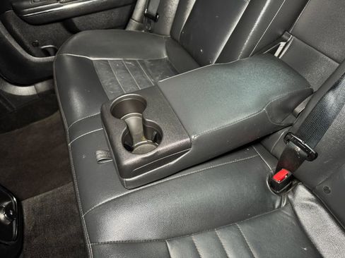 Used 2014 Dodge Charger R/T w/ Blacktop Package image 18