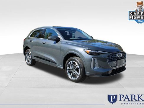 Used 2025 Audi Q5 Premium Plus w/ Premium Plus AWD/4WD image 1