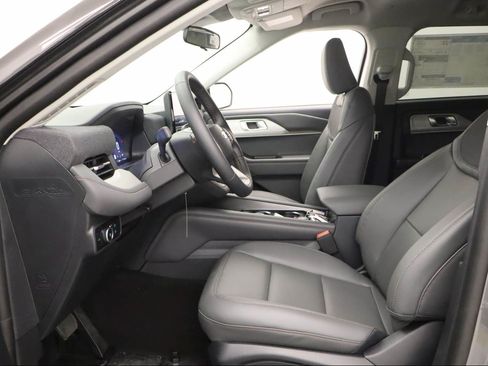 New 2026 Ford Explorer Active w/ Active Comfort Package AWD/4WD image 16