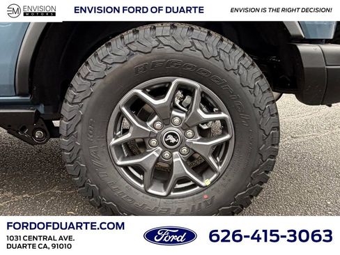 New 2025 Ford Bronco Badlands image 11