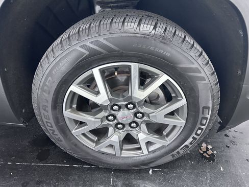 Used 2020 GMC Acadia SLE w/ Driver Convenience Package FWD image 22