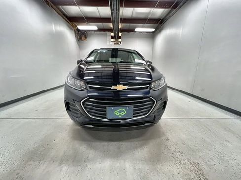Used 2021 Chevrolet Trax LS w/ Tint and Cruise Package AWD/4WD image 3