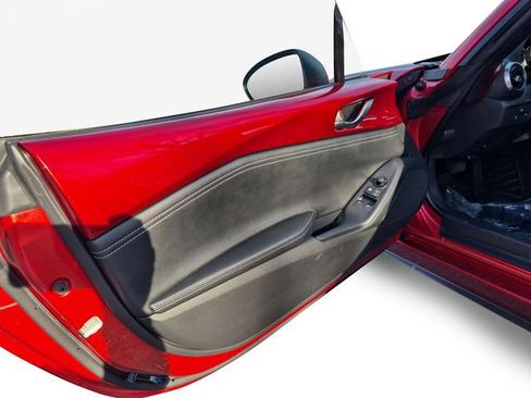 Used 2025 MAZDA MX-5 Miata RF Grand Touring image 11