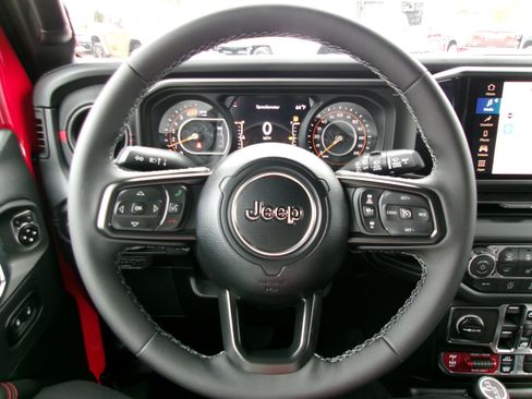 New 2026 Jeep Wrangler Unlimited Rubicon image 10