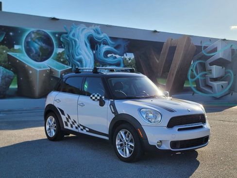 Used 2014 MINI Cooper Countryman S image 3