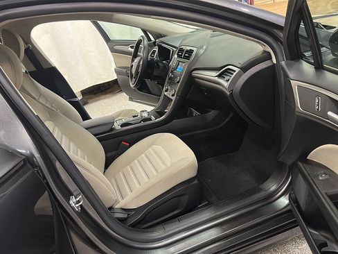 Used 2017 Ford Fusion S image 26