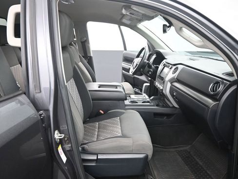 Used 2018 Toyota Tundra SR5 w/ TRD Off Road Package image 20