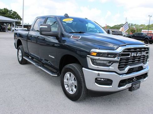 Used 2026 RAM 2500 Big Horn AWD/4WD image 15