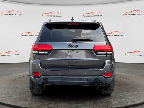 Used 2018 Jeep Grand Cherokee Limited AWD/4WD image 7