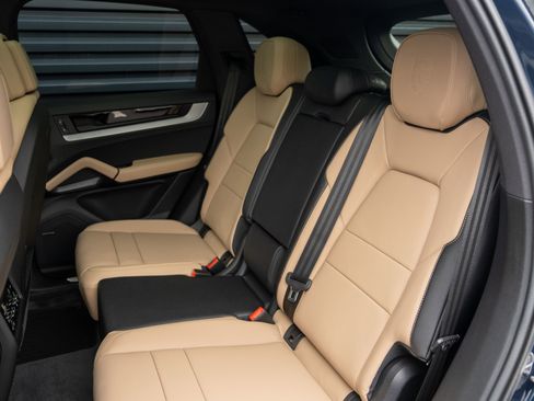 New 2026 Porsche Cayenne image 34