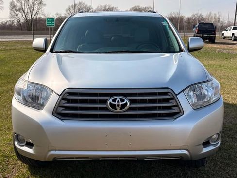 Used 2010 Toyota Highlander SE image 8