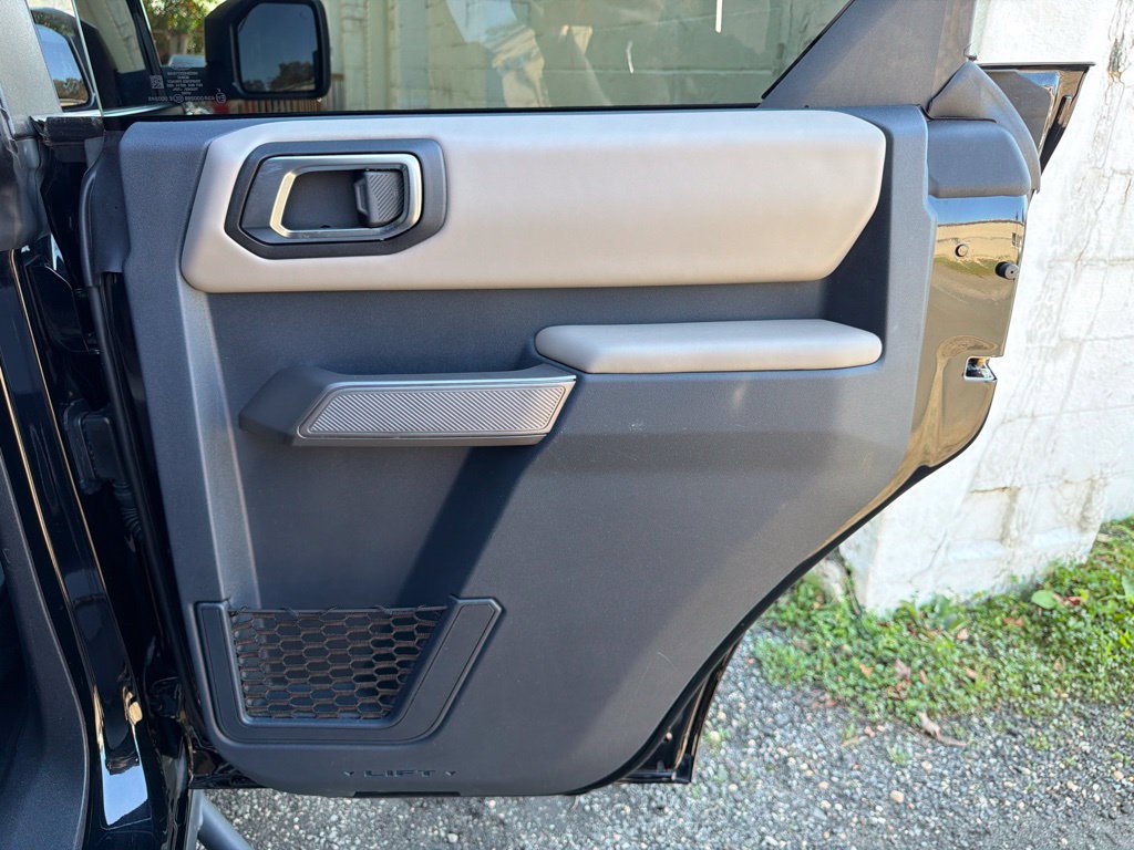 Used 2023 Ford Bronco Wildtrak AWD/4WD image 16