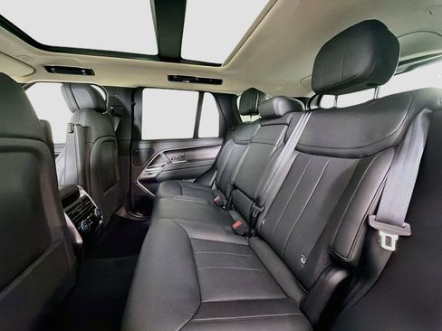 Used 2025 Land Rover Range Rover SE AWD/4WD image 26