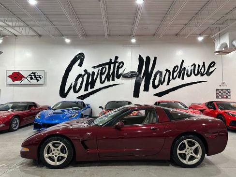 Used 2003 Chevrolet Corvette Coupe w/ Preferred Equipment Group image 2