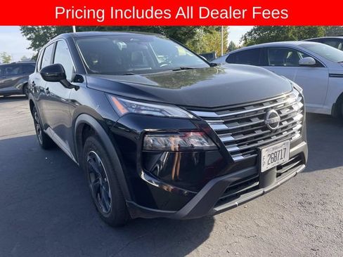 Used 2024 Nissan Rogue SV AWD/4WD image 12