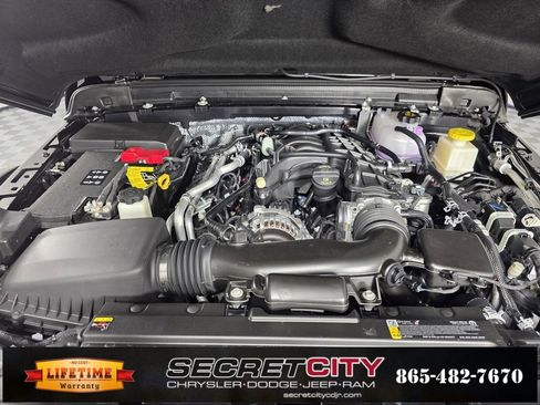 New 2025 Jeep Gladiator Mojave image 32