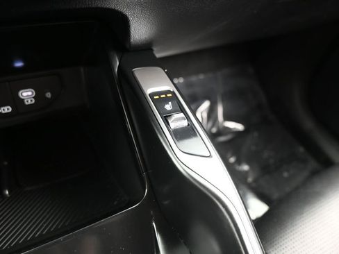 Used 2025 Kia Sorento S FWD image 27
