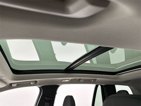 Used 2025 Volvo XC90 B6 Plus w/ Protection Package Premier image 22